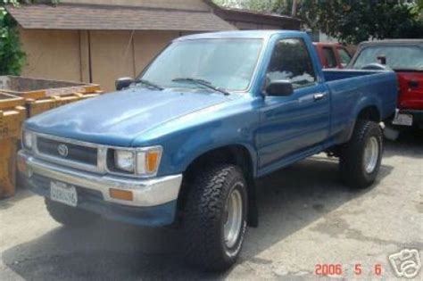 Photo Image Gallery And Touchup Paint Toyota Truck In Bright Blue Metallic 8h8