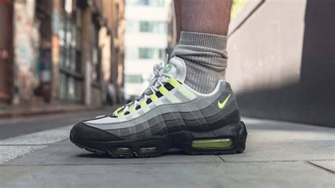 Nike Air Max 95 Dynamic Flywire On Feet