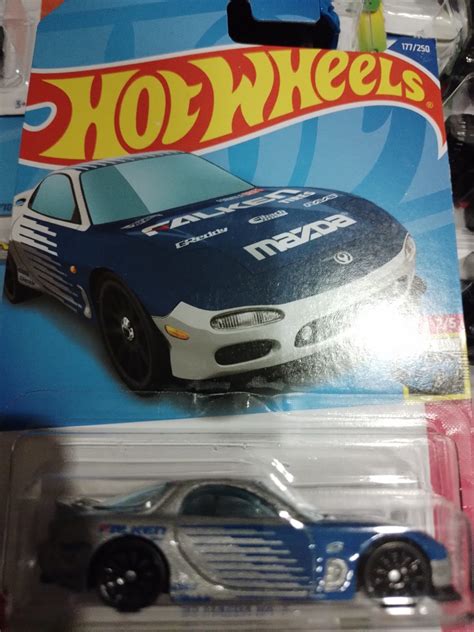 Hot Wheels 95 Mazda RX 7 Hobbies Toys Toys Games On Carousell