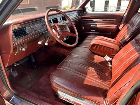 1980 Ford Country Squire Station Wagon 3 Barn Finds