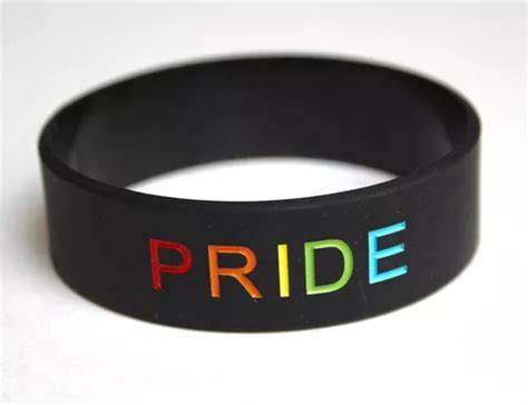 Pulseras Gruesa Silicon Negra Orgullo Gay Pride Lgbtttiq Meses sin interés