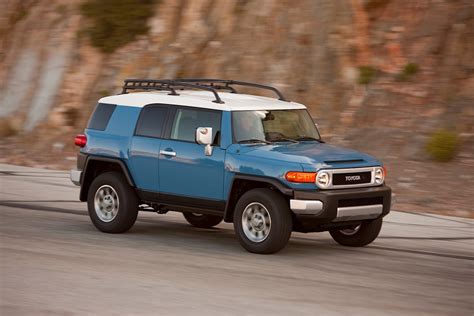 TOYOTA FJ Cruiser 2011 2012 2013 2014 2015 2016 Autoevolution