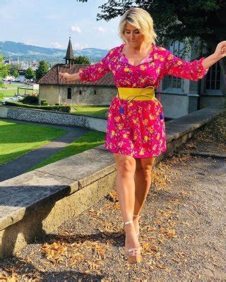 Beatrice Egli Porno Bilder Sex Fotos XXX Bilder 3899725 Seite 2 PICTOA