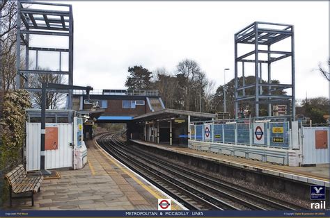 Ickenham Underground Station Picture Above A Lift Footbr Flickr