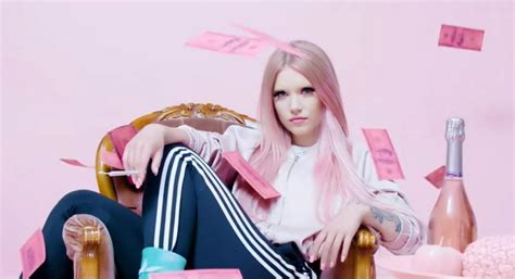 Smoke Weed Eat Pussy Everyday