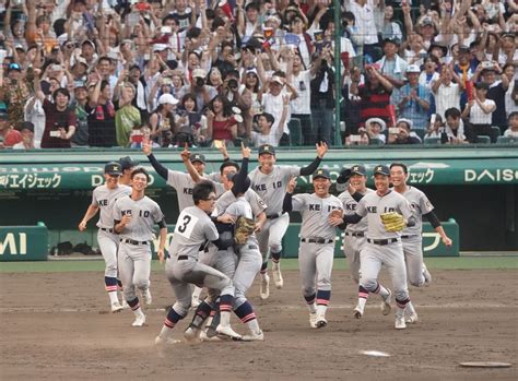 夏の甲子園で107年ぶりに優勝の慶応 新聞号外がフリマアプリで出品相次ぐ 2023年8月23日掲載 ライブドアニュース