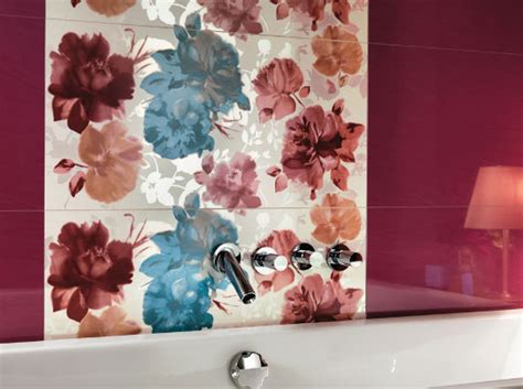 Плитка для ванной с цветами, панно цветы, плитка с розами