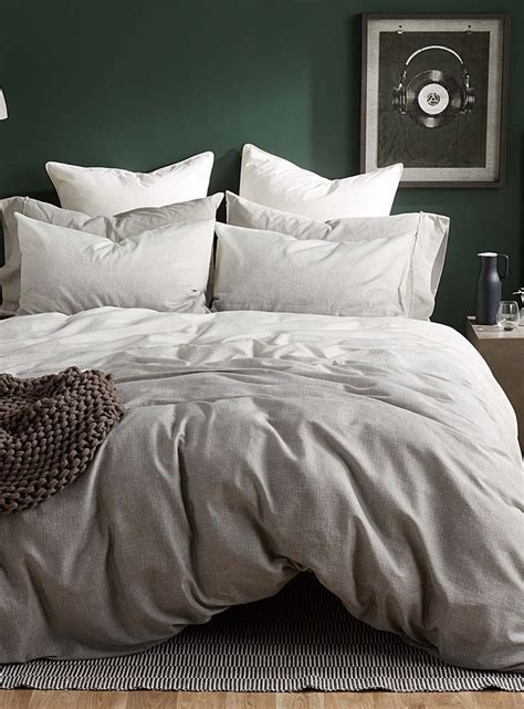 Elegant and Cozy Gray Bedding Set