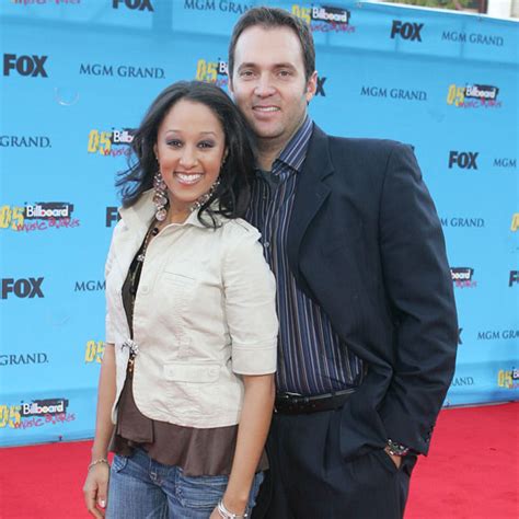 Tamera Mowry Engaged (Again) to Fox News Correspondent Adam Housley