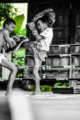 Force Hope Through Muay Thai Images From Wor Watthana