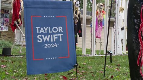 Fan creates Taylor Swift inspired Halloween display | wkyc.com