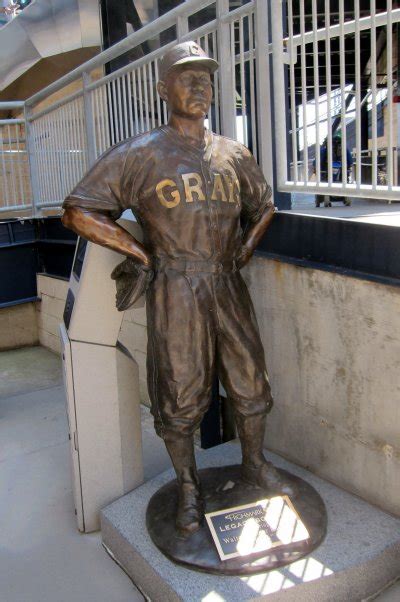 The Sporting Statues Project Buck Leonard Sports Museum Of Los