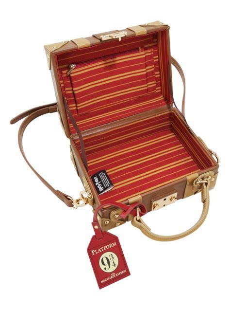 Garotas Geeks Hot Topic lança a bolsa mais maravilhosa inspirada em Harry Potter que você já viu