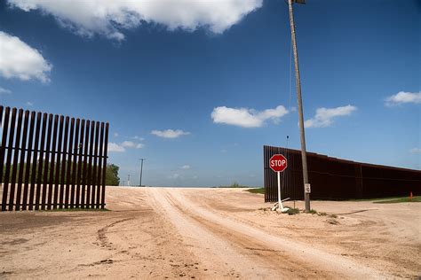 US Issues Mexico Travel Warning - Newsweek