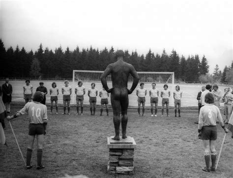 Coproduction Office Stills THE NAKED MAN IN THE STADIUM