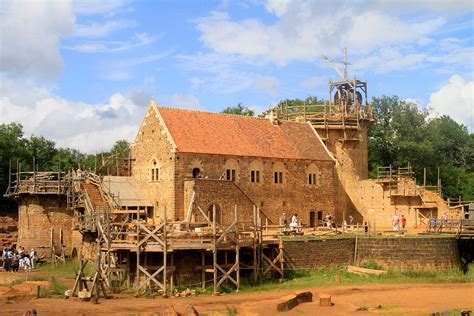 The Evolution of Guédelon Castle - A 13th-Century Castle In the Modern ...