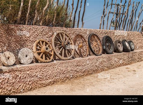 Stone age wheel hi-res stock photography and images - Alamy