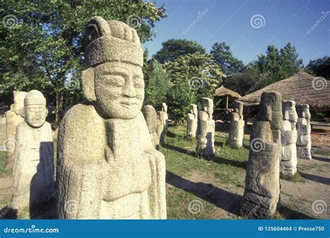 Southkorea Seoul Royal Tombs Editorial Stock Image Image Of Statue