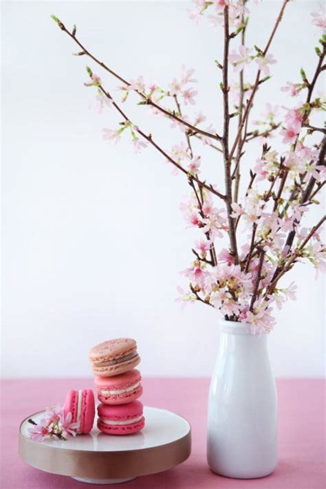 30 Delicate Cherry Blossom Décor Ideas For Spring - DigsDigs