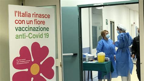 Gimbe Covid In Nove Regioni Contagi In Crescita La Stampa