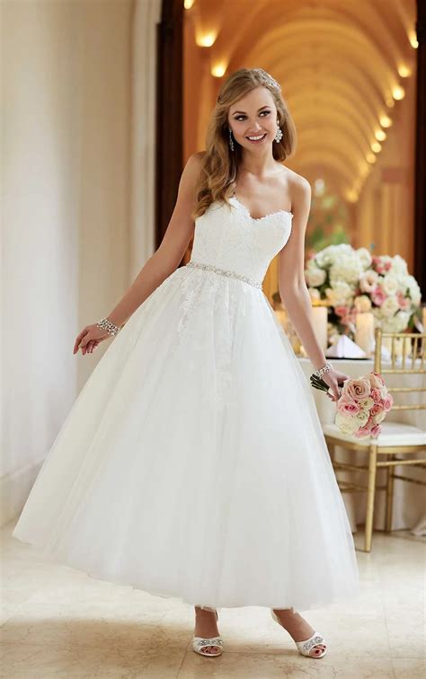 Vintage Short Wedding Dress | Stella York Wedding Dresses