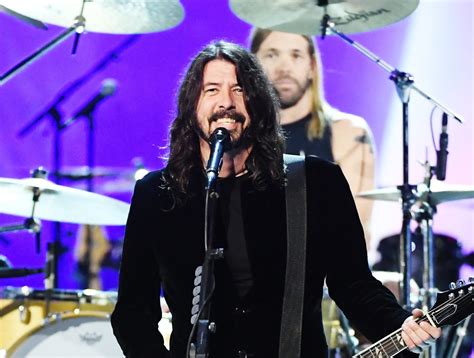 VIDEO: Foo Fighters Joined By Violet Grohl On Stage at Lollapalooza ...