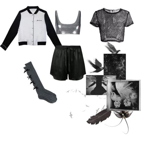 How To Wear Lingerie As Outerwear Outfit Tips And Styling Ideas