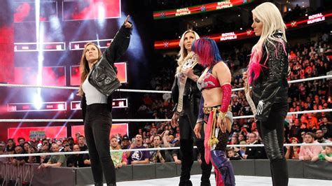 Asuka Won The First Ever Womens Royal Rumble Match Ronda Rousey