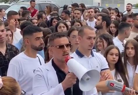 Sërish në protestë mjekët e ardhshëm Studentët e bashkuar kanë për të