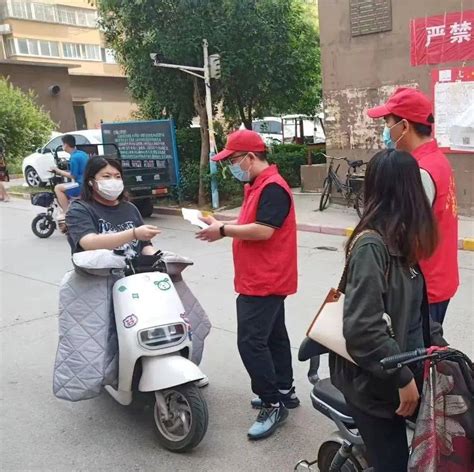 闻令而动 有令必行 坚决打赢疫情防控歼灭战之（三）市城市管理局党员干部下沉一线助力疫情防控工作社区前张村