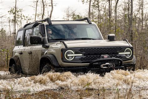 2022 Ford Bronco Everglades In Area 51 Real World Photo Gallery