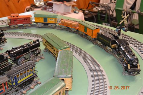 American Flyer Tinplate Train Set Headed Up By A Flyer 3198 Loco