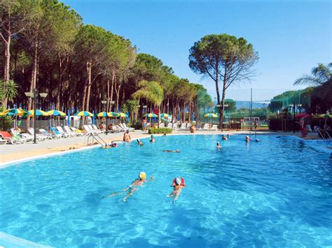 Camping Thurium Locations Vacances Animaux De Compagnie Admis Toutouvac