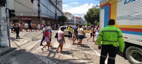 Prefeitura De Manaus Realiza Ação Educativa Para Travessia Segura Na