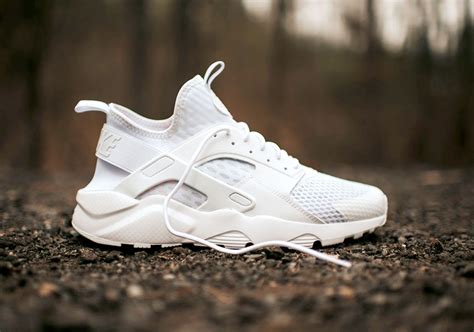 Nike Air Huarache Ultra Triple White”