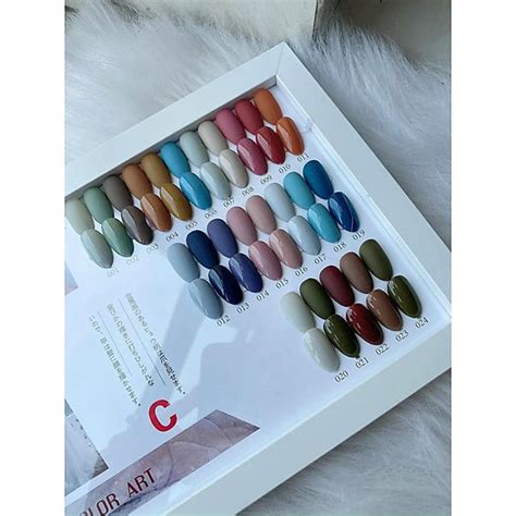 Tham khảo 100 bộ màu sơn móng tay hot nhất hiện nay