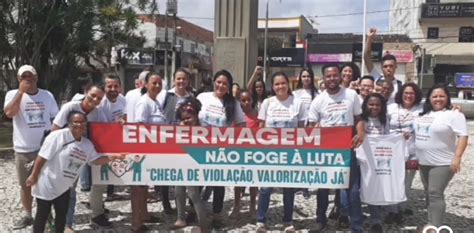 AMARGOSA ENFERMEIROS PROTESTAM CONTRA SUSPENSÃO DO PISO SALARIAL