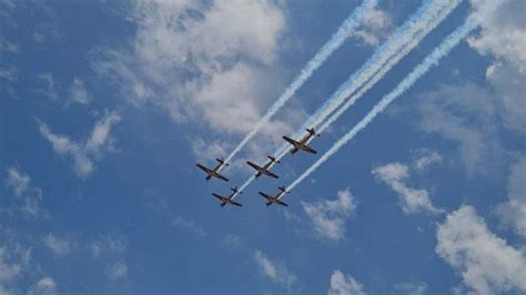 Pesawat Jupiter Aerobatic Team TNI AU Bakal Manuver Lagi Di Langit