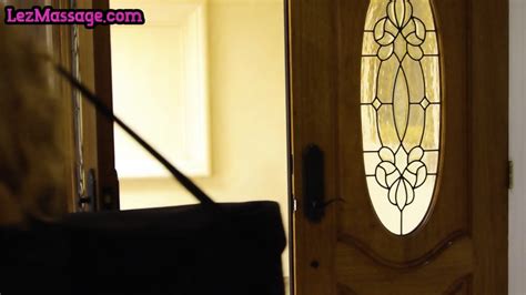 Massaging Bitches Enjoy Fingering Pussy After Massaging