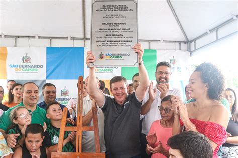 Orlando Morando Entrega Revitaliza O Do Campo De Futebol Do Batistini