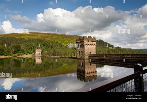 Howden Dam, Lady Bower Reservoir, Derbyshire, England UK Stock Photo ...