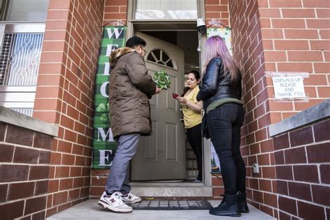 Getting Out The Hispanic Vote Volunteers Plan To Knock On 10 000 Doors Chicago Sun Times