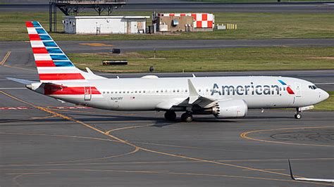 N Ry American Airlines Boeing Max