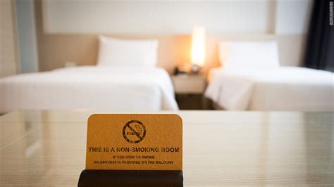 Plan to ban smoking in all New York hotel rooms