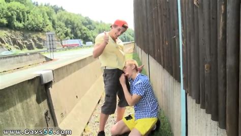 Gays Sucking Men Outdoors Anal Sex In Open Field