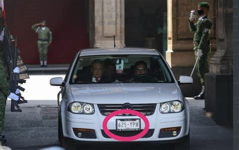 Jetta Que Trasladó A Amlo Tiene Placas De Camioneta