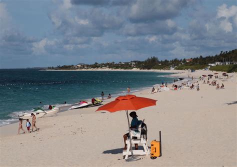 US updates travel warnings for Bahamas, other countries close to