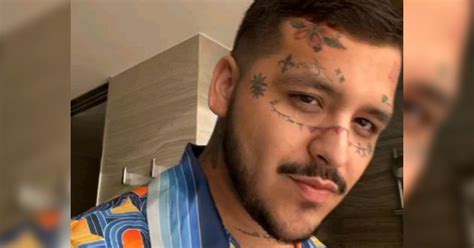 Christian Nodal Muestra Su Rosto Tras Empezar A Quitarse Los Tatuajes De La Cara Foto