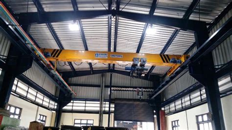 Industrial Double Girder EOT Crane For Material Handling Single