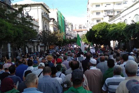 الحراك في الجزائر يدرك جمعته الـ35 الشروق أونلاين